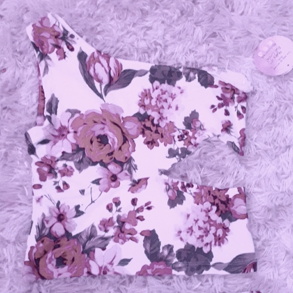 Flower short set - Picture 2 of 3